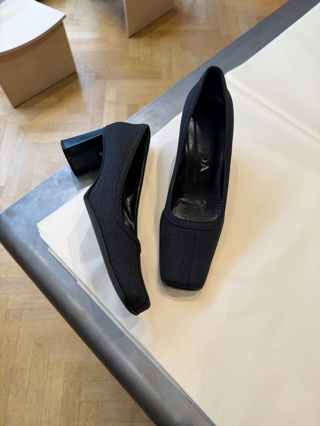 50 / PRADA HEELS