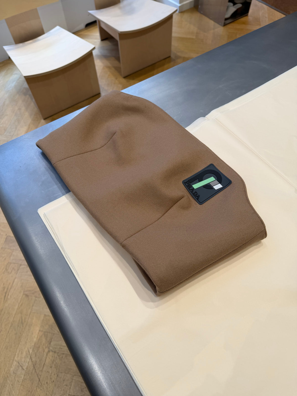 50 / PRADA WOOL TOP