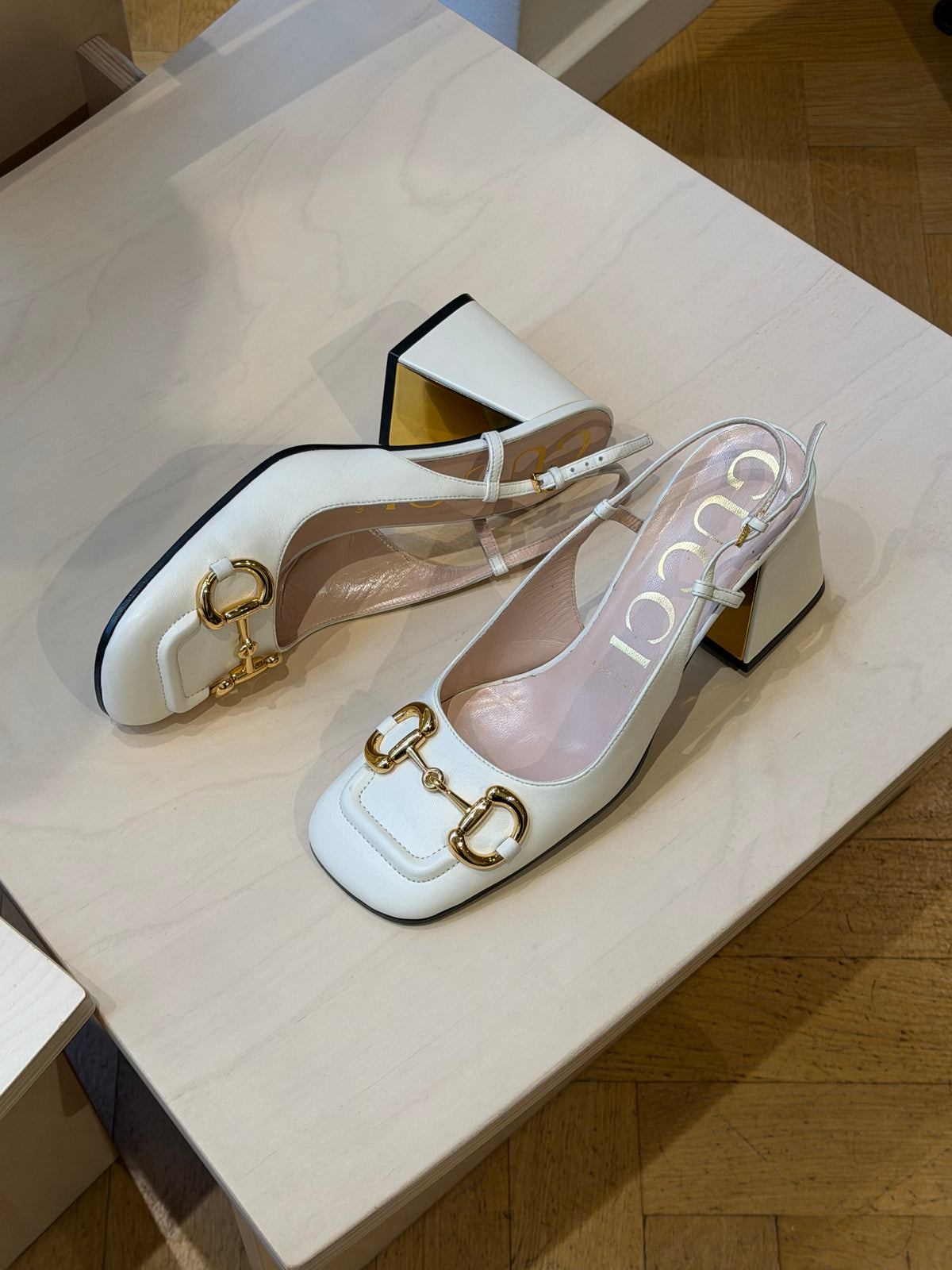 3297 / GUCCI HEELS
