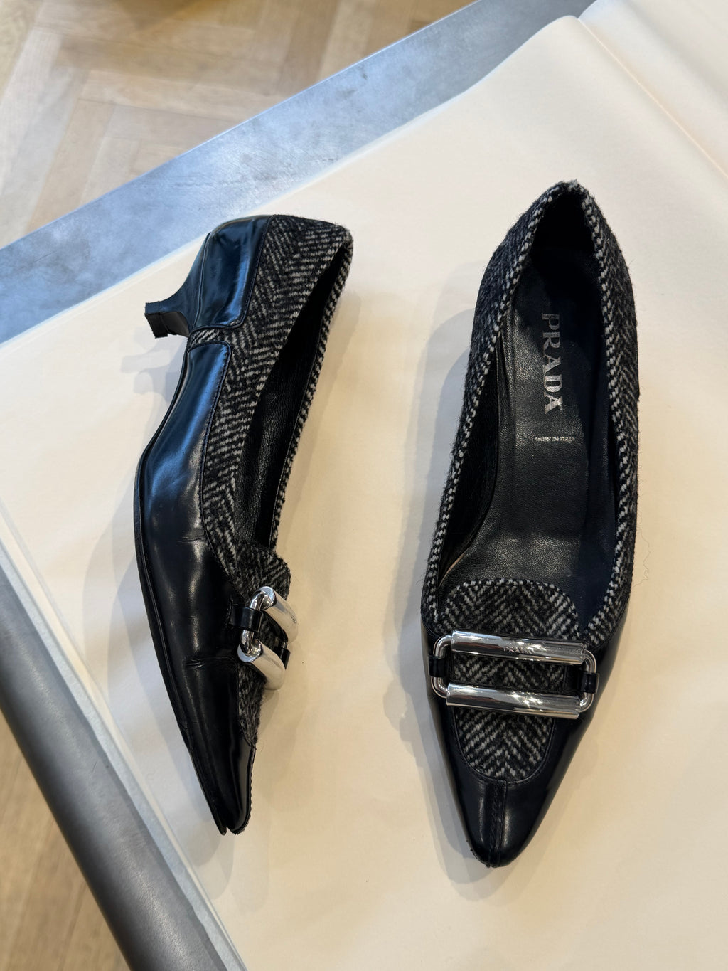 50 / PRADA HEELS