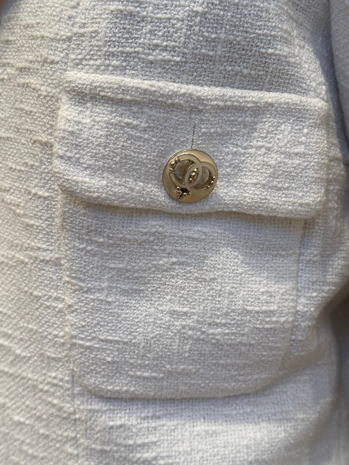 306 / CHANEL BOUCLE JACKET