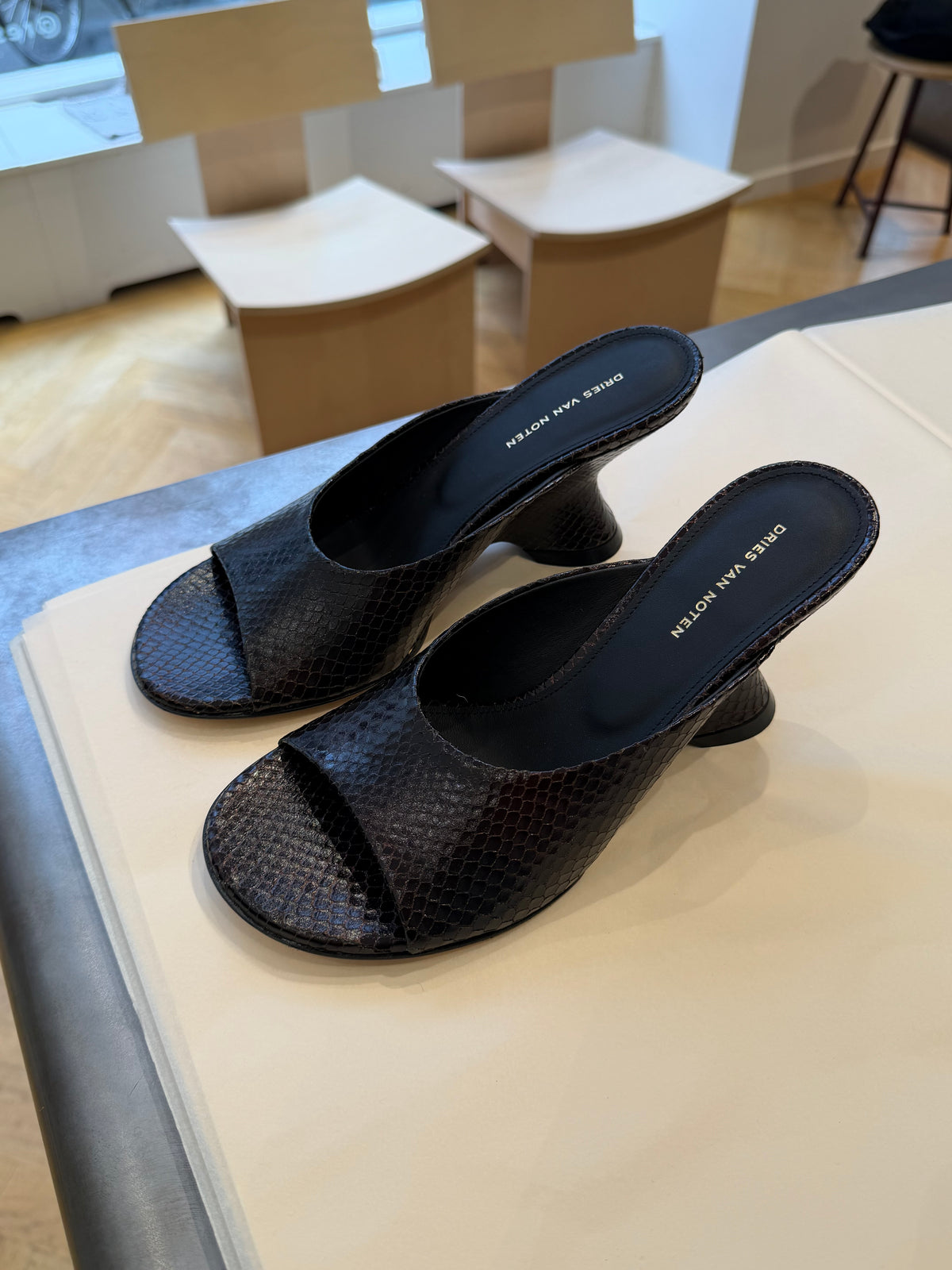 50 / DRIES VAN NOTEN HEELS