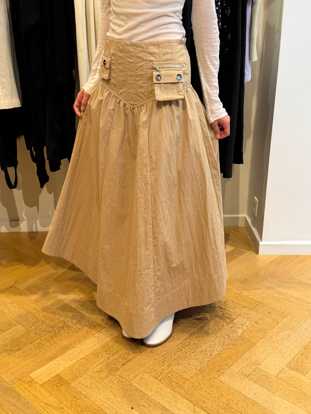 1074 / GANNI SKIRT