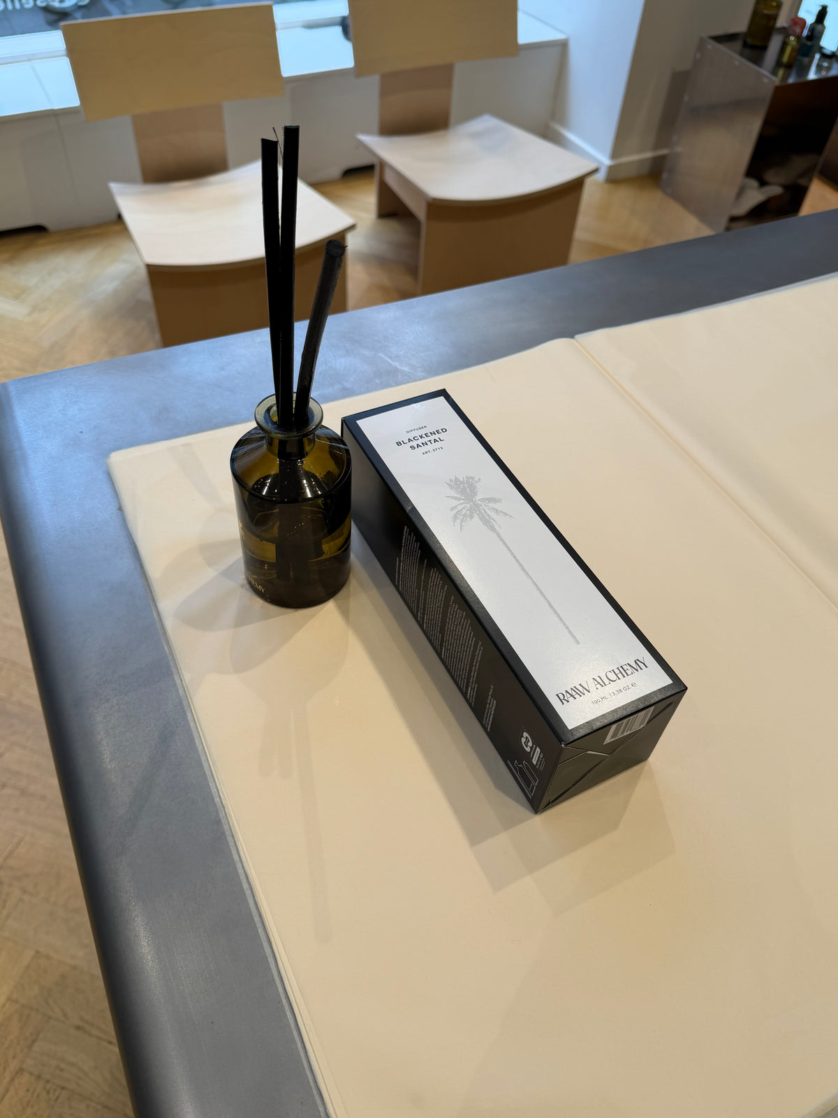 RAAW ALCHEMY ROOM DIFFUSER BLACKENED SANTAL