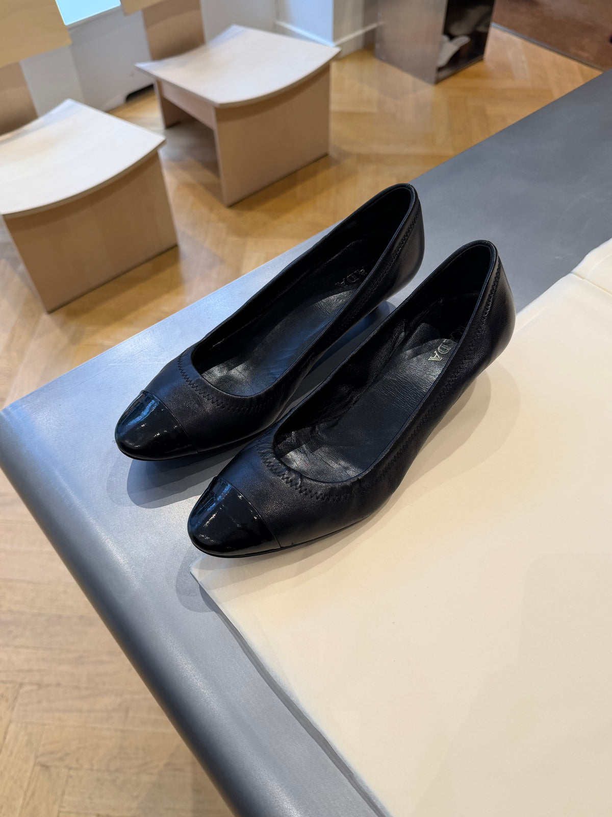 50 / PRADA HEELS